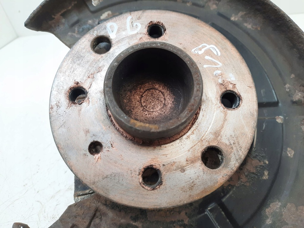 2008 opel meriva a ступица колеса заднего Киев