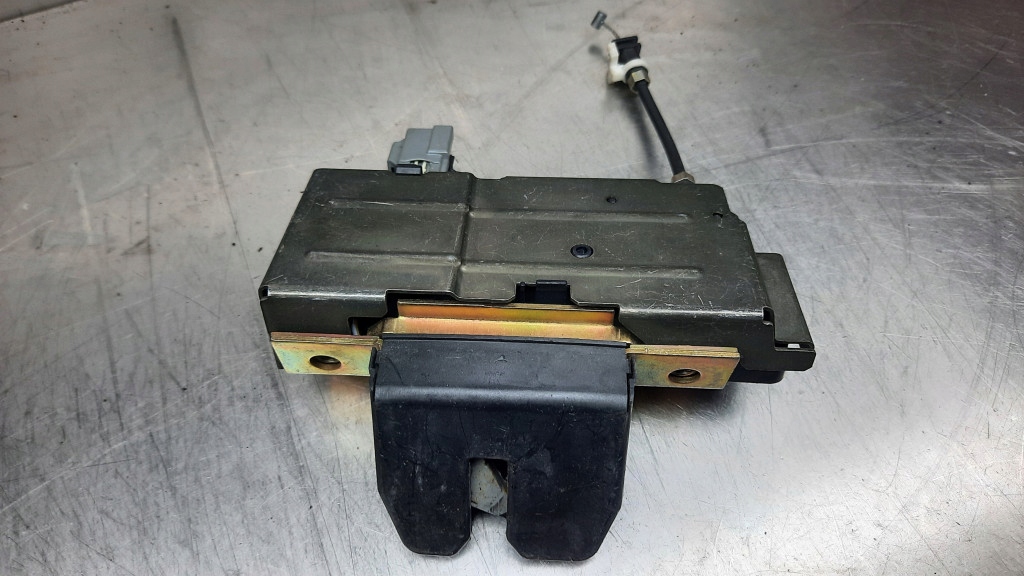 фото №4, Замок задний крышки 4 pin volvo xc90