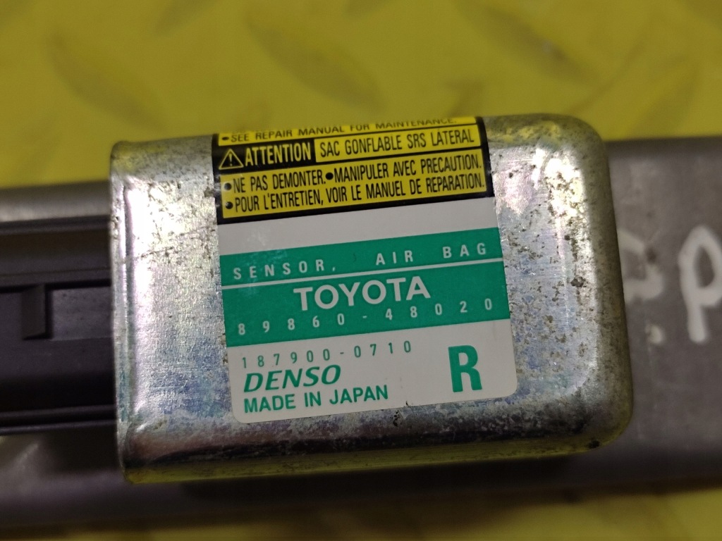 Lexus rx300 датчик ударный 8986048020 Оригинал