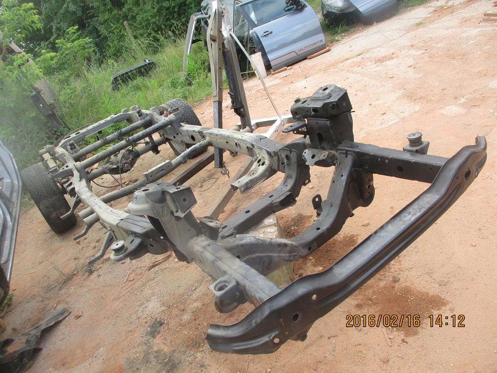 фото №2, Amarok рама 4x4 2.0 tdi 4 дверь