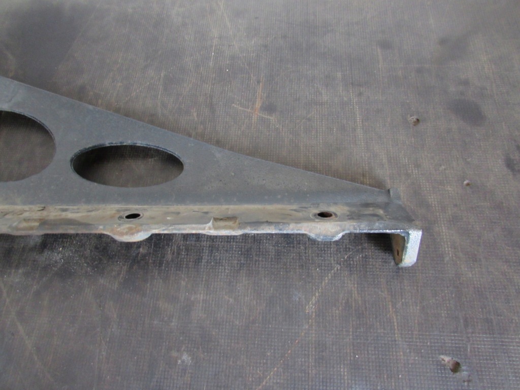 Купить Кронштейн кронштейн бака adblue 81155113194 man tgx euro vi 12-17r.