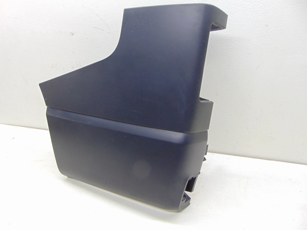 Бампер кутик лівий задня renault trafic iii Ціна