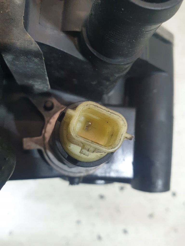 фото №15, Корпус фильтра масла 152085948r opel vivaro b trafic iii 1.6d