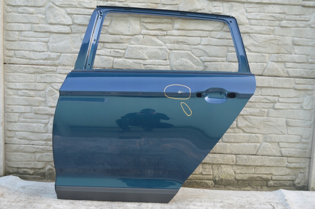 Купити Двері задні ліва volkswagen passat b8 універсал