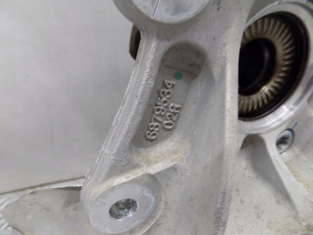 Bmw g20 поворотний кулак задній ліва права 6879532 6879531 в Україні