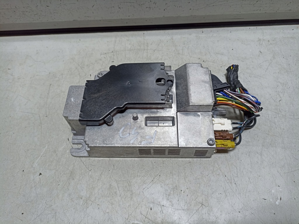 фото №1, Bmw 1 f40 усилитель модуль 5a4ce5001 5a4ce50