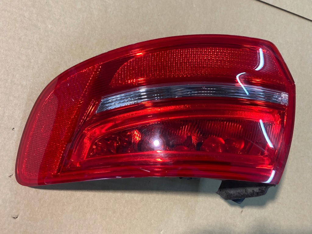 Купити Фара права задні audi a3 8p рестайлінг  sportback