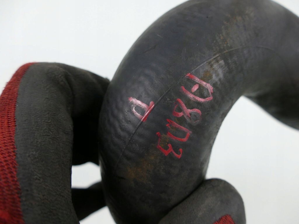 фото №4, Audi a8 d3 3.0 tdi шланг повітря труба wąż