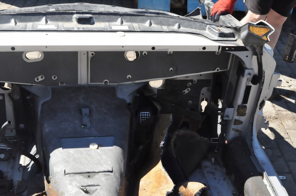 фото №9, Aston martin vanquish i vantage четверть лонжерон левая правая порог