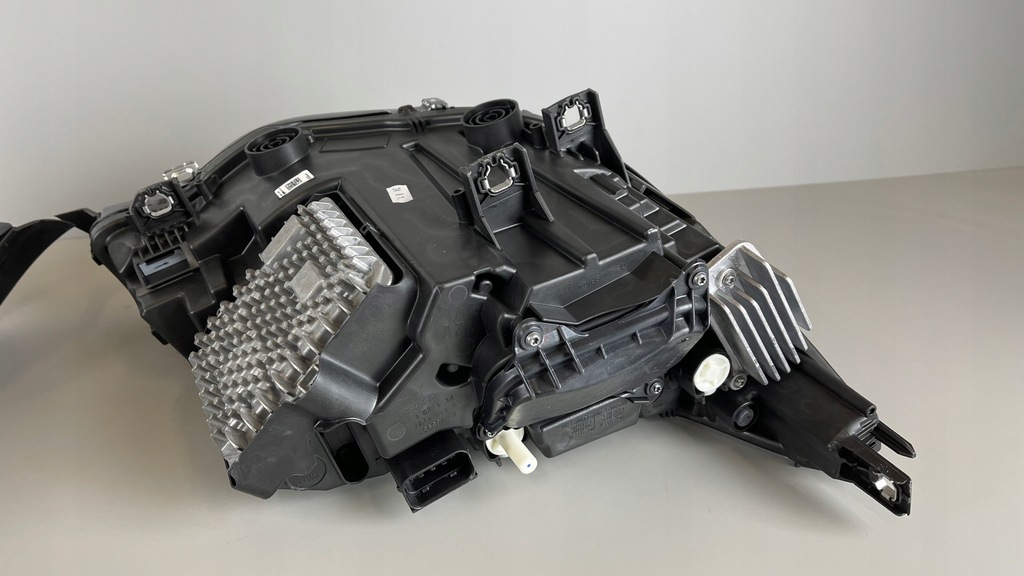 фото №10, Лампа правая bmw i3 lci full led адаптивный usa