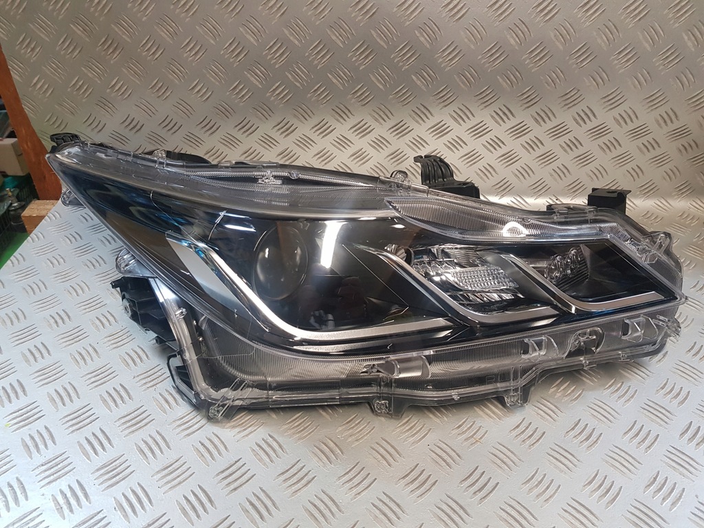 фото №1, Лампа правая правый перед передняя toyota corolla 21