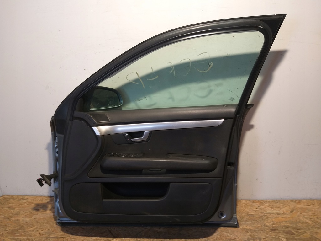 фото №8, Дверь перед правое audi a4 b7