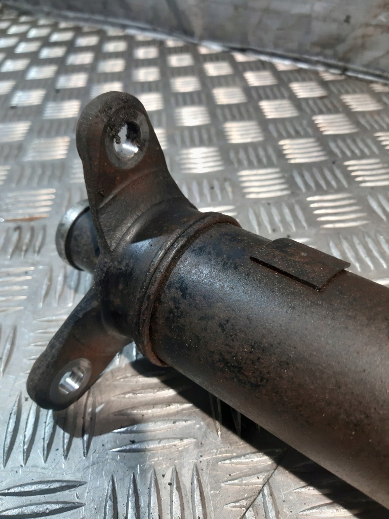 Купити Lexus is 2 220d wał привідний привідний pt31