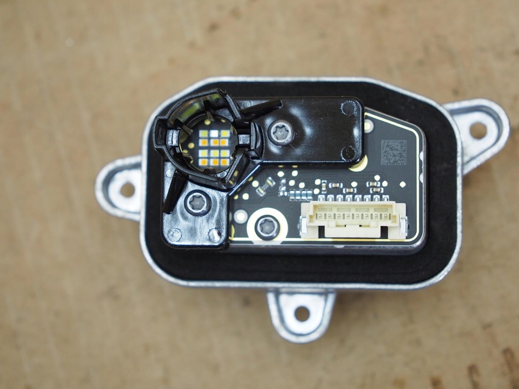 фото №7, Skoda kodiaq lift правый поворотник модуль led