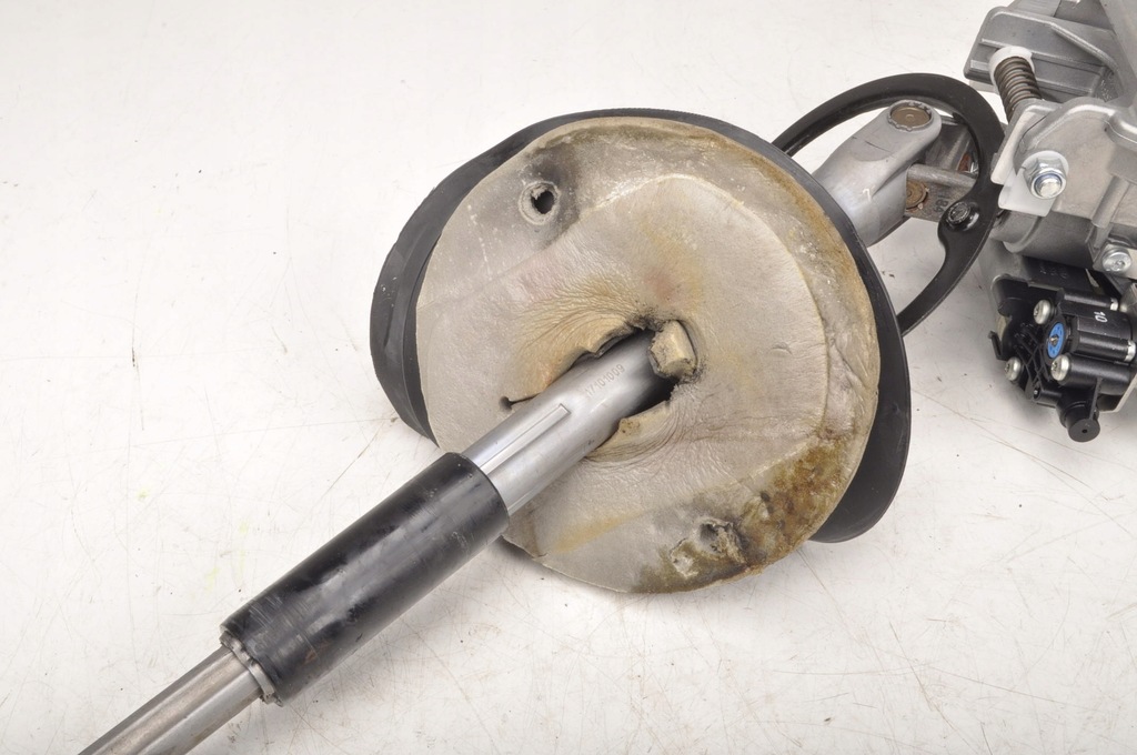 фото №7, Levante 3.0 колонка рулевая 06701023000 anglik