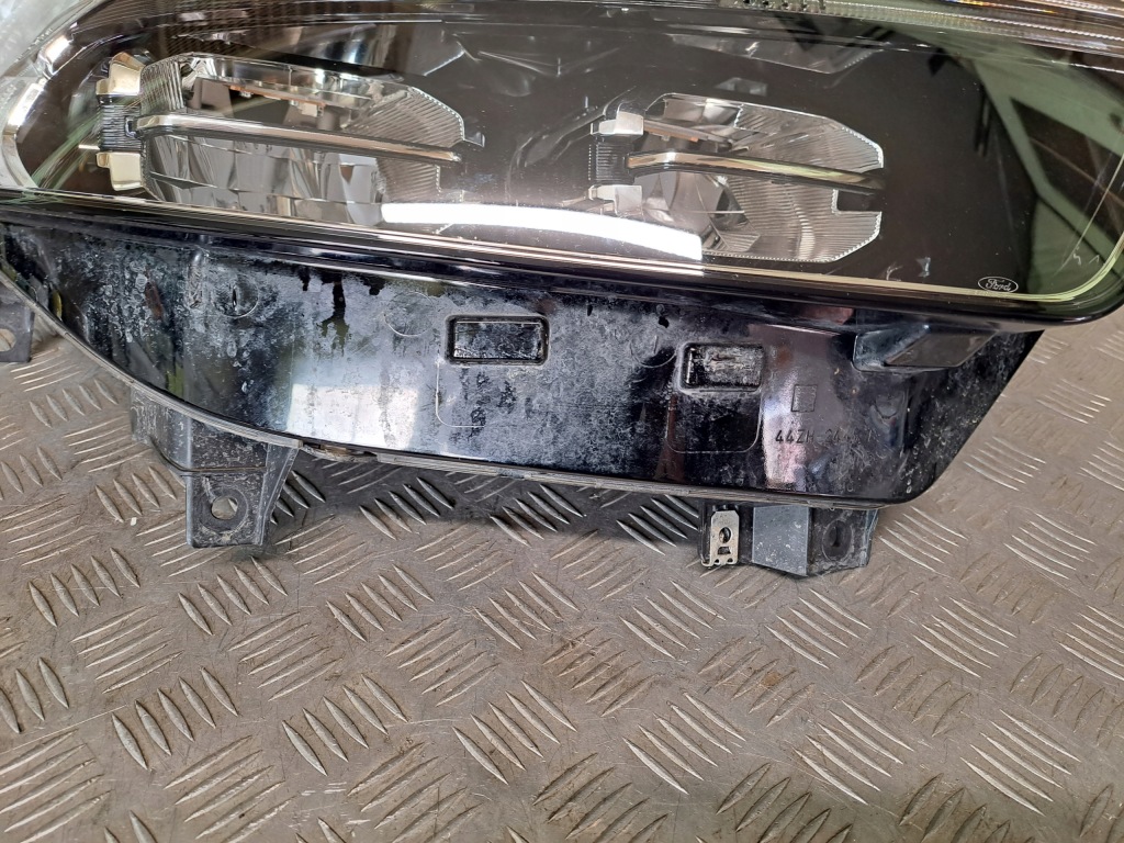 фото №4, Ford explorer 2022 r лампа права перед