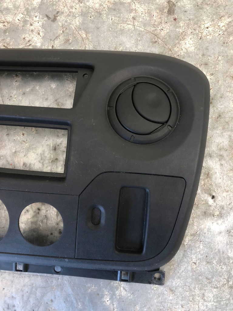 фото №2, Рамка консолі renault master iii 682600025r