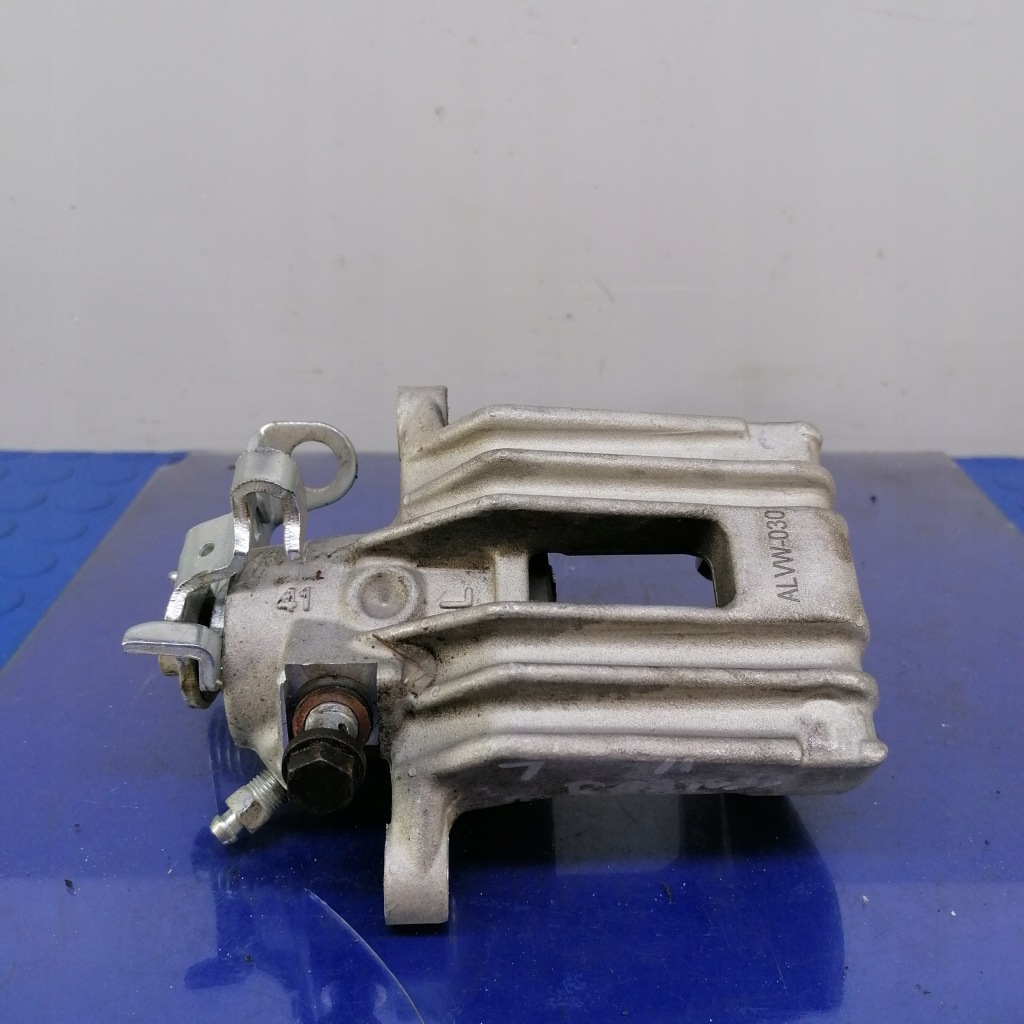 фото №1, Seat toledo ii суппорт тормозной левый задняя vw-030