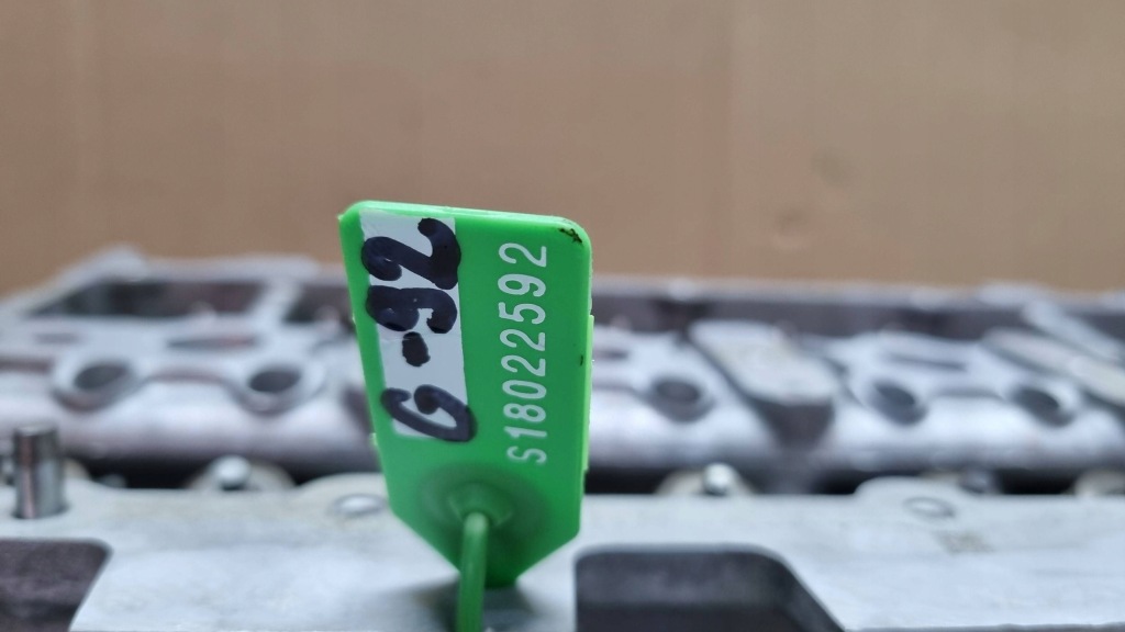 фото №9, Головка 04e103404j vw polo v golf vii audi a1 a3 8v seat skoda 1.2 tsi cjz