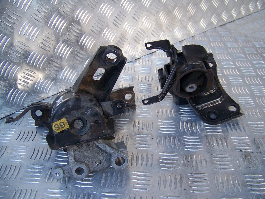 фото №1, Toyota prius 3 09 подушка двигателя грм правая