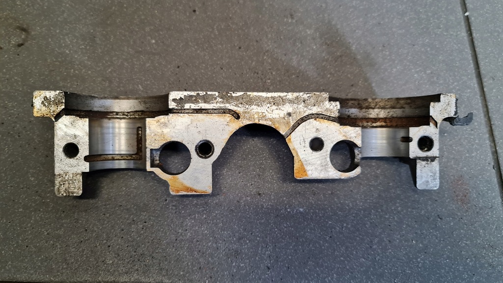 фото №4, Опора подножка вала audi a8 d2 бензин 078459g