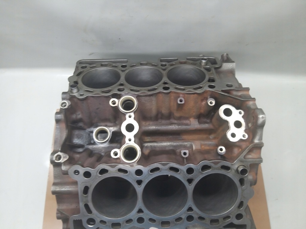 фото №14, Блок двигателя номинал jaguar land 3.0 d 306dt xf x250 xj x351 9x2q-6015-cc
