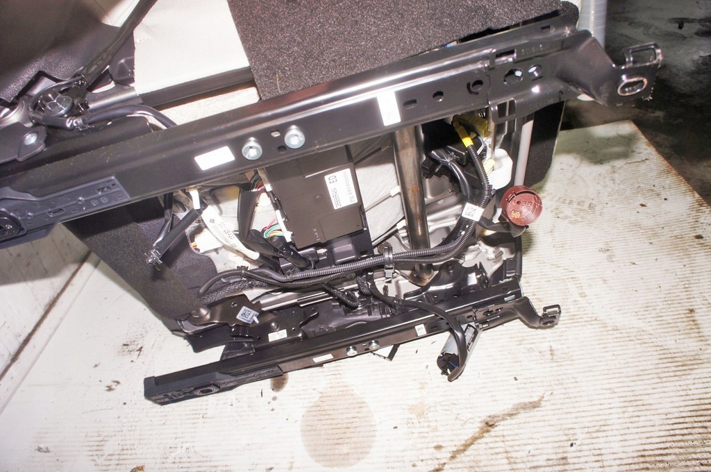 фото №6, Ts368 nissan x-trail t33 ^ сиденье левый перед europa