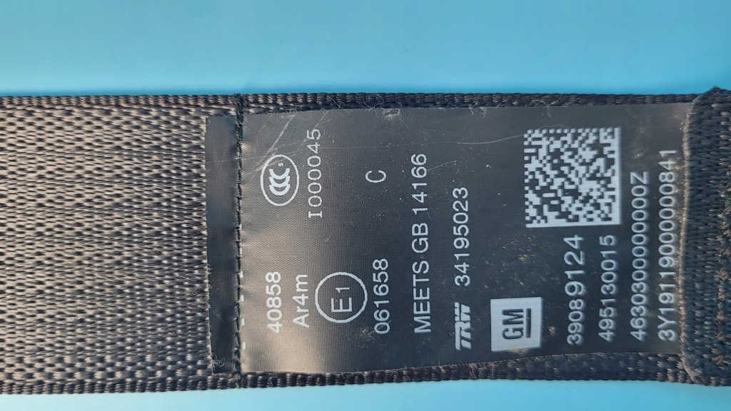 Opel astra pas безпеки середина задня 39089124 Київ