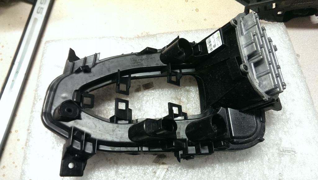 фото №8, Протитуманна фара led поворотник drl правий vw t-roc 2ga941056f