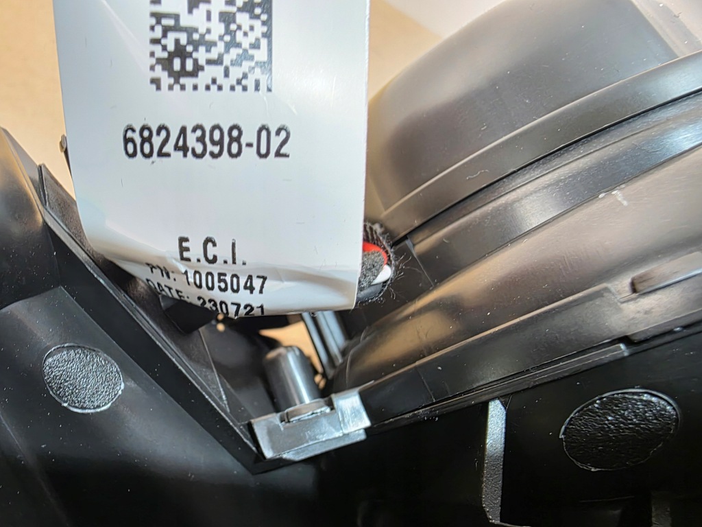 фото №8, Двигатель отопителя туннель bmw x5 g05 x6 x7 g07 lci 99354174 9315950