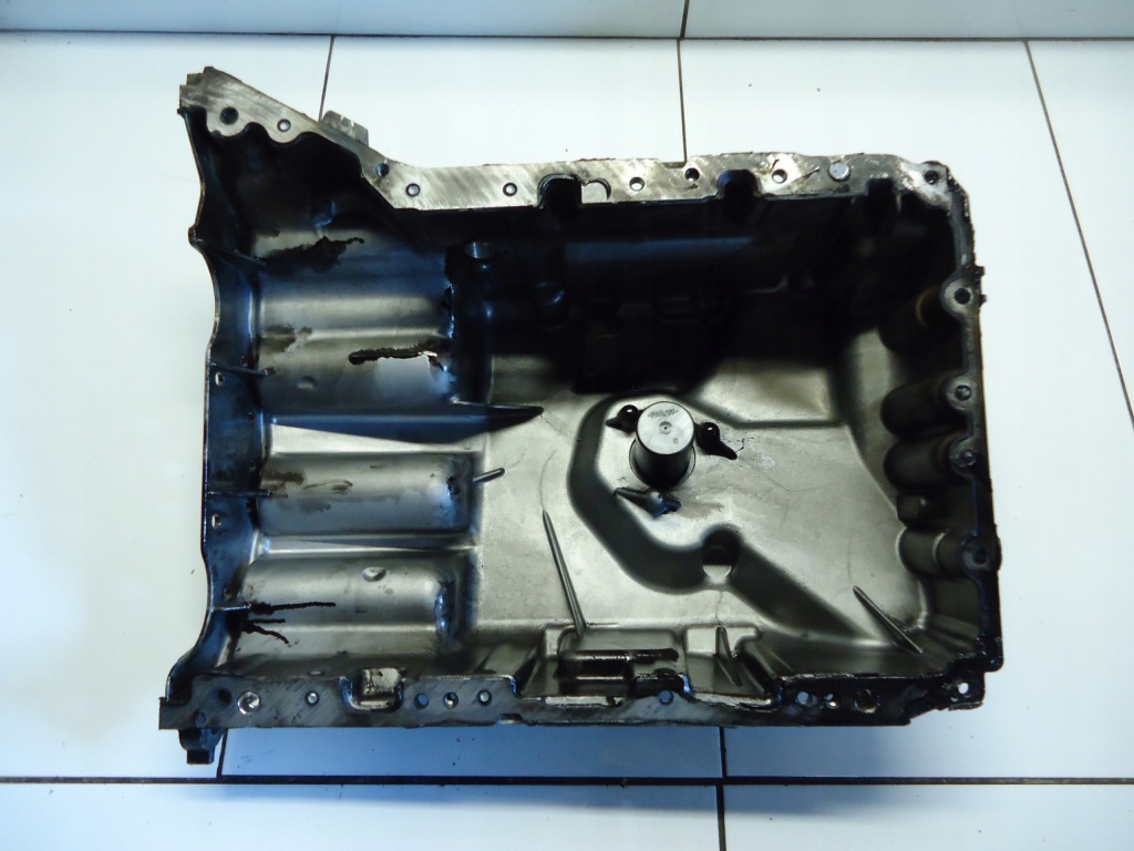 фото №5, Mercedes gla cla 2.2cdi 651 поддон масляная a6510140100