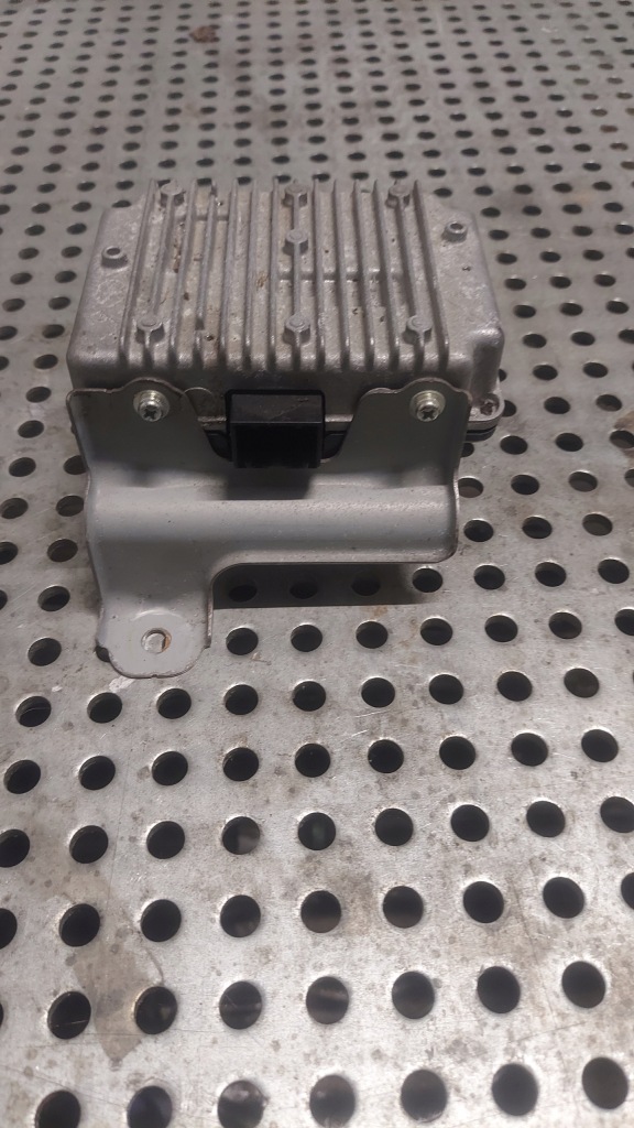 Купити Pacifica 2016-2024r перетворювач модуль напруги