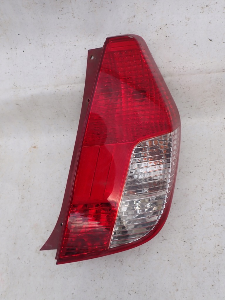 фото №1, Hyundai i10 i 07- лампа права задня задня