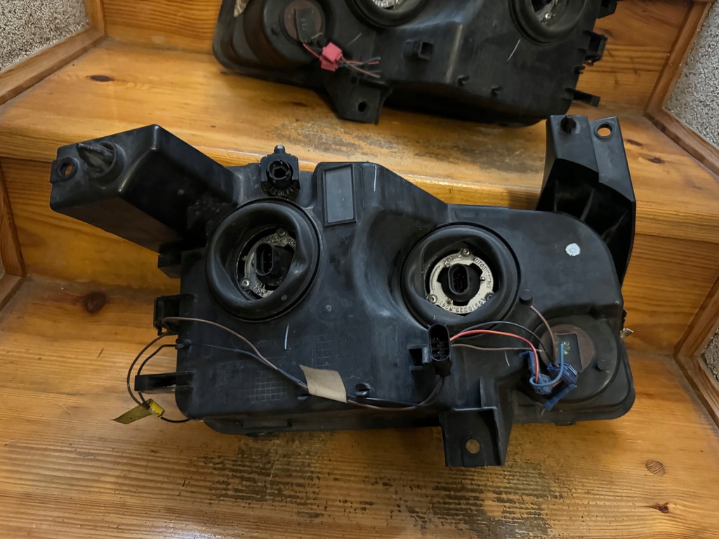 фото №8, Dodge charger 2007 лампа передняя оригинал комплект