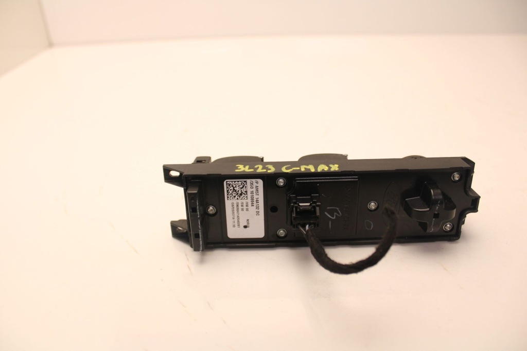 фото №1, Ford c-max cmax ii mk2 2010r- панель вікон дзеркал кнопки