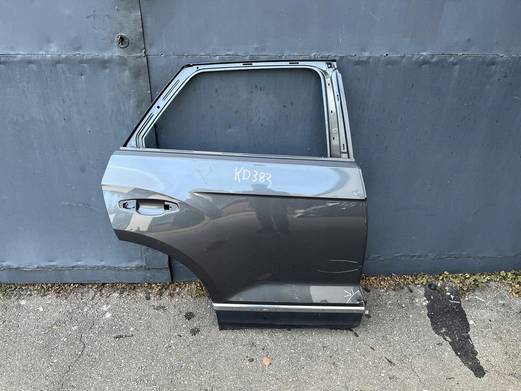 фото №1, Vw t-roc 2ga дверь правый задняя 2ga833312l