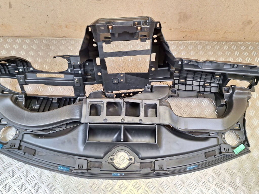 Приборная панель приборная tesla model s 100332600h Цена