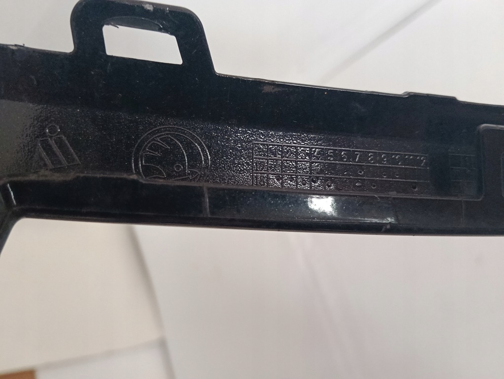 фото №8, Рамка решетка 6v0853761c skoda fabia iii