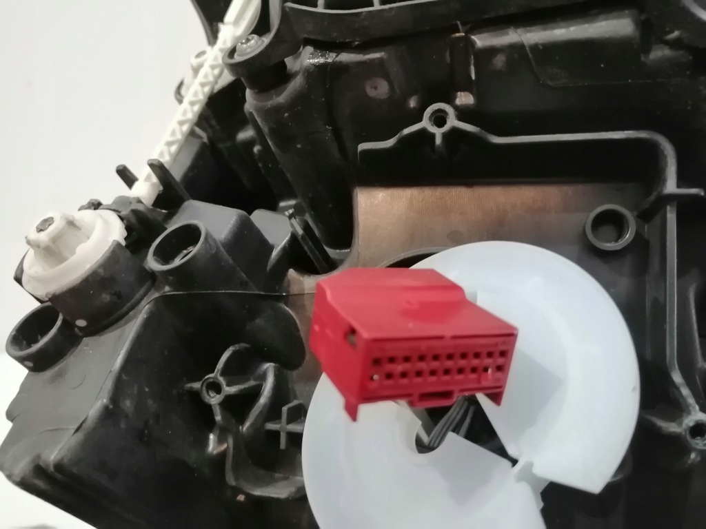 фото №11, Audi rs6 4g0 лампа права передня перед hal 4943