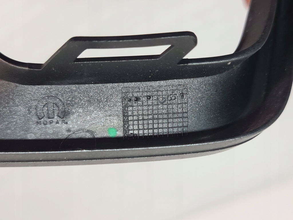 фото №5, Jeep renegade 18- рамка противотуманной фары бампера перед правая 735676976 dx