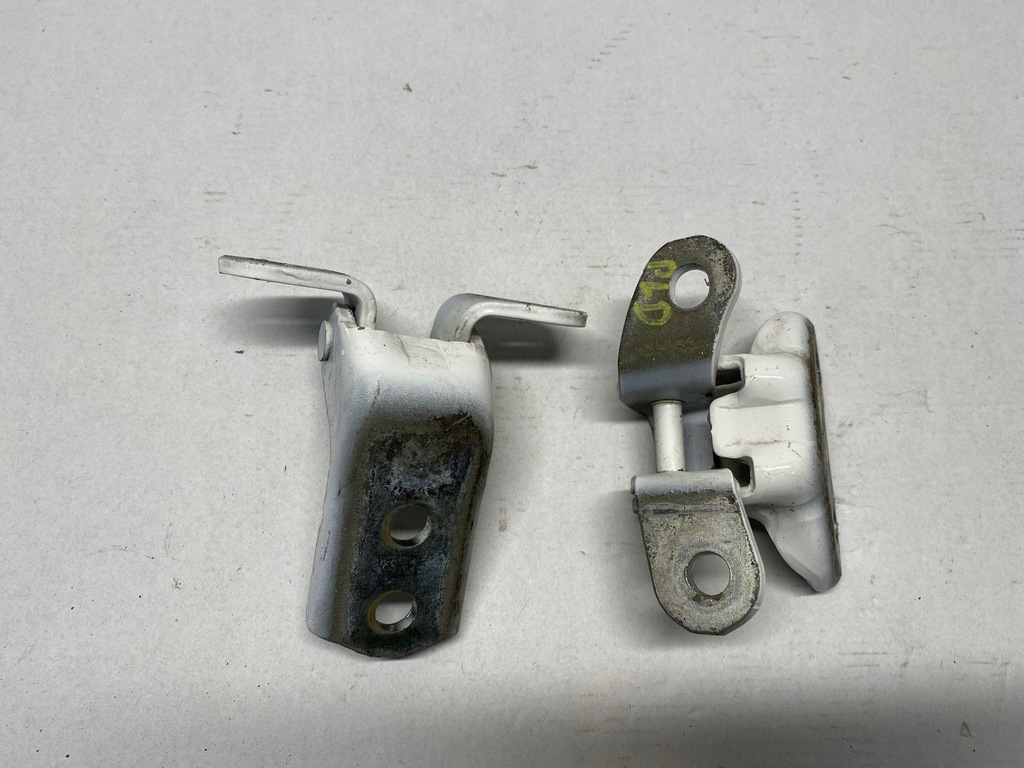 фото №2, Петлі двері перед ліва комплект citroen c1 ii