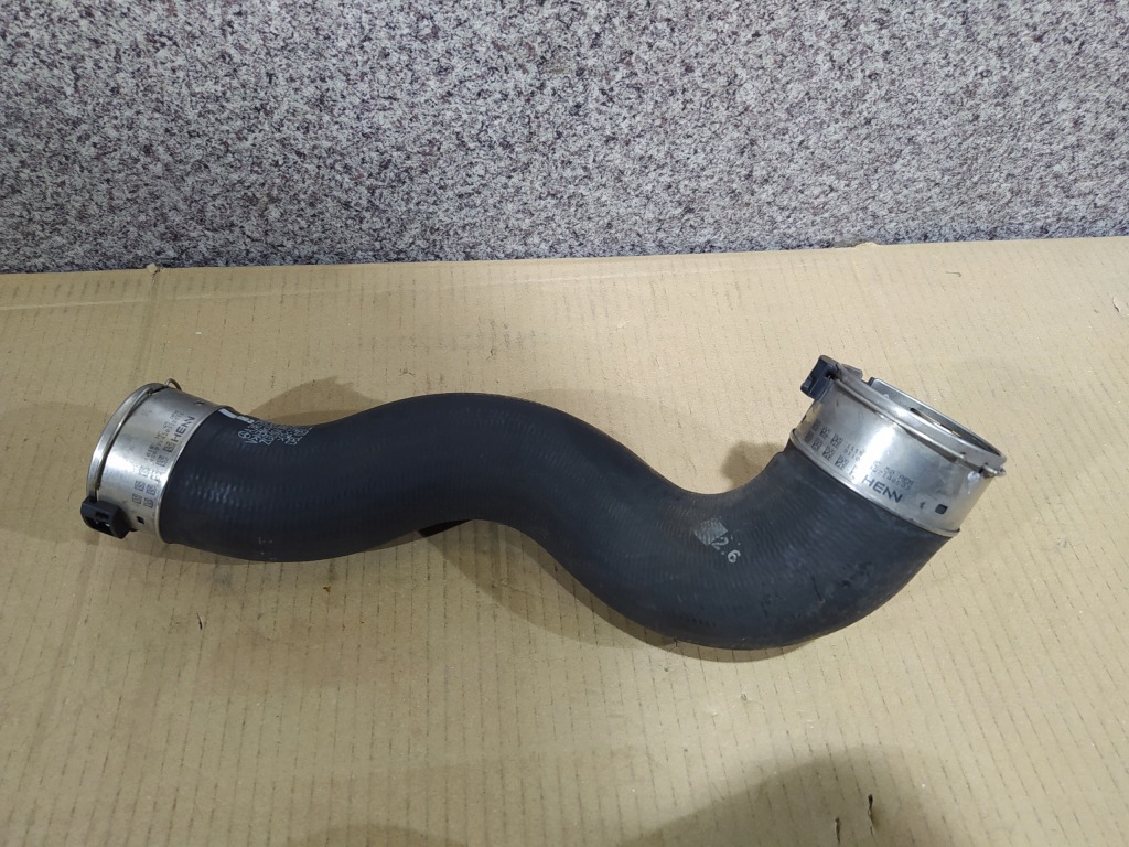 Mercedes w176 труба интеркулер a2465280282 Доставка