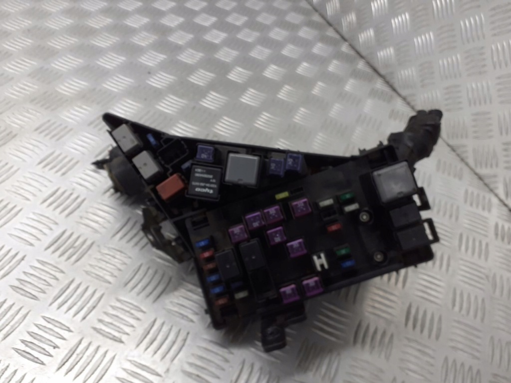 Купить Коробка предохранителей subaru forester sh 2.0 d mb100200b