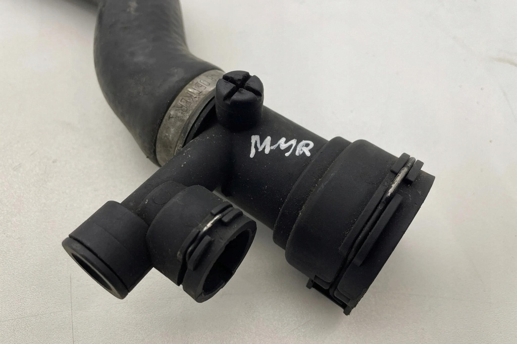 фото №9, Труба охлаждение bmw 3 e46 2249778 2.0l дизель 110kw 2004