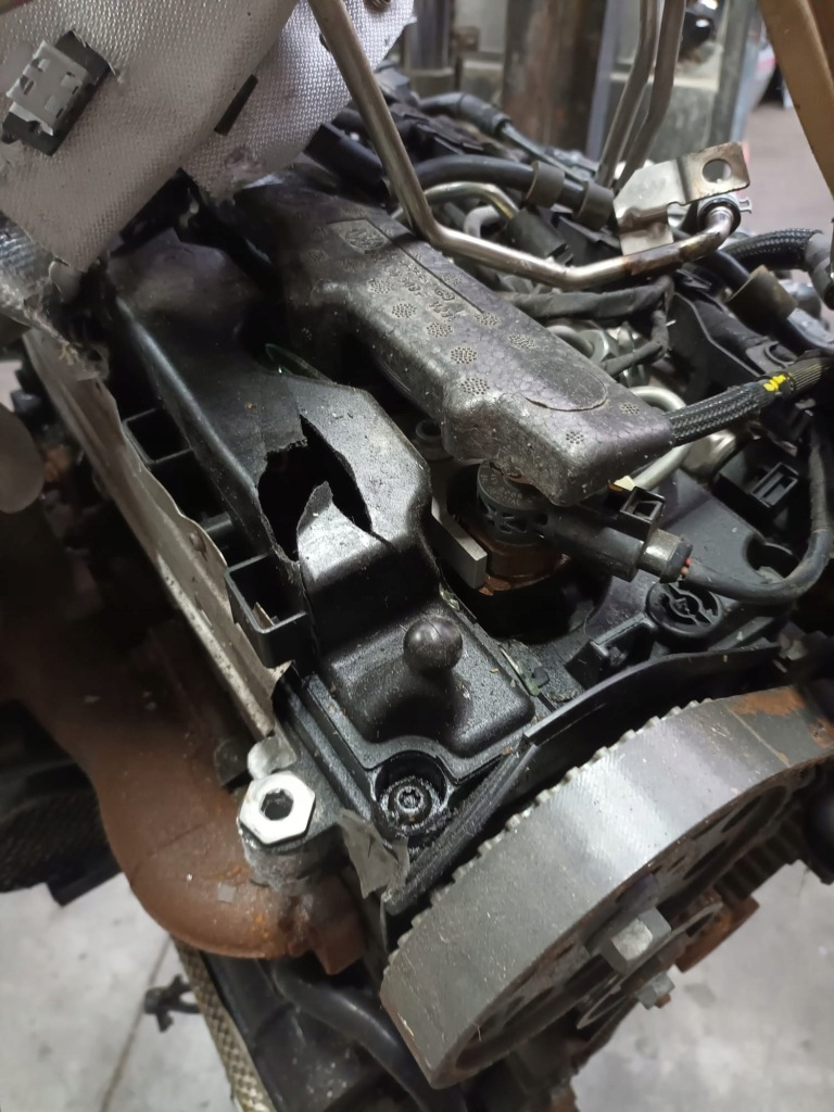 Двигатель vw golf passat seat leon audi a3 2.0 crlb Доставка