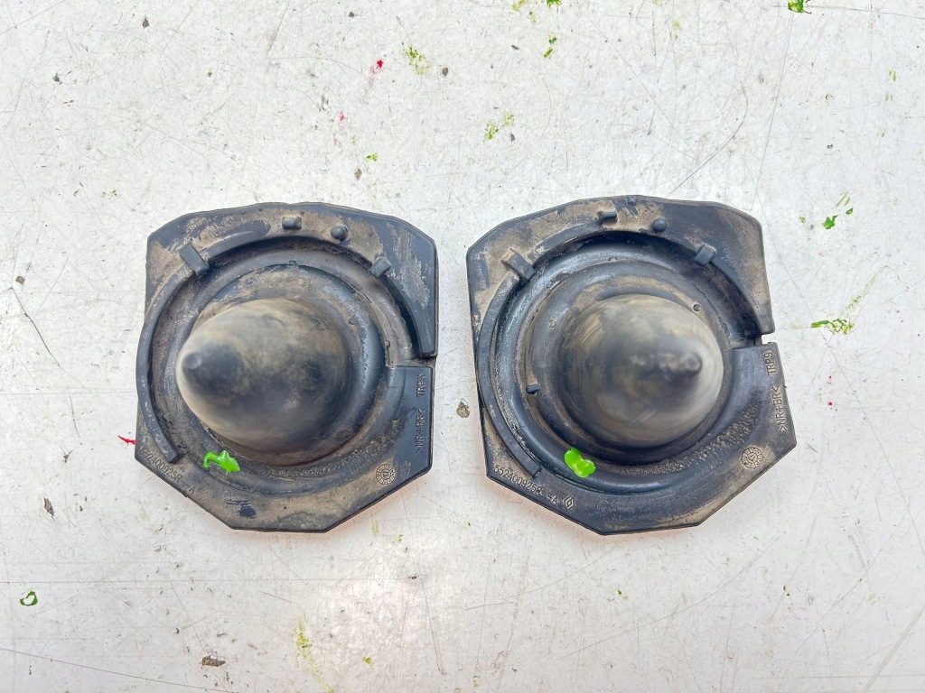 2017 renault talisman гумовий елемент пружини задній 552400925r Недорого