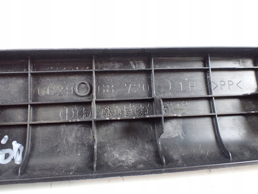 Молдинг накладка порог левая перед mazda 5 2008 европа cc2968720 Киев