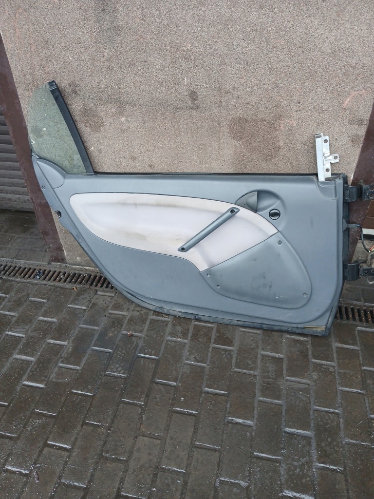 Дверь левая без трещины коплектная  smart fortwo 1 цвет чёрный eb1 ea4 Доставка