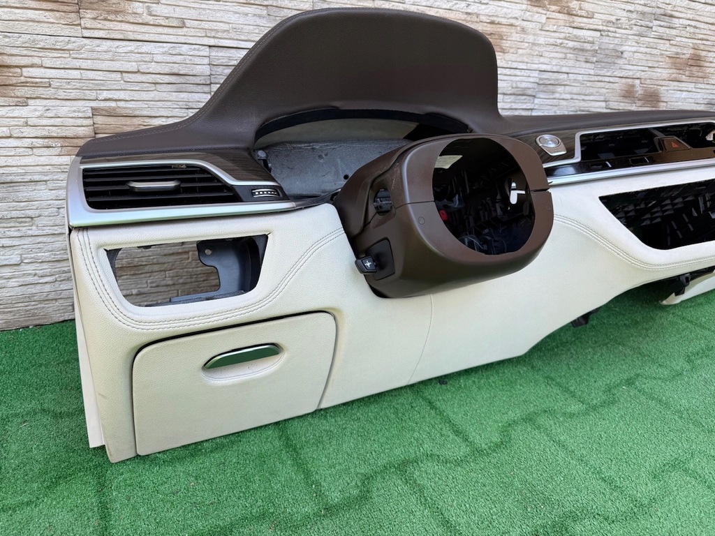 фото №6, Приборная панель консоль подушка безопасности bmw 7 g11 g12 coffee weiss 9388834