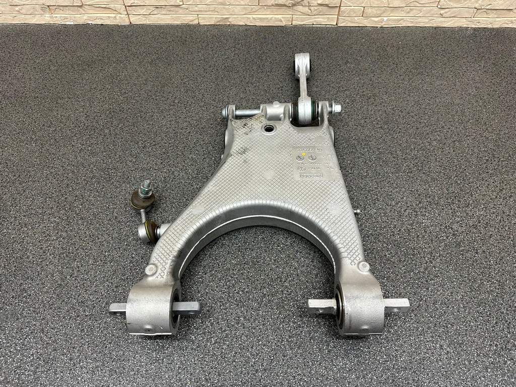 фото №1, Ferrari sf90 296 важіль задня задній правий правий rear arm 911175